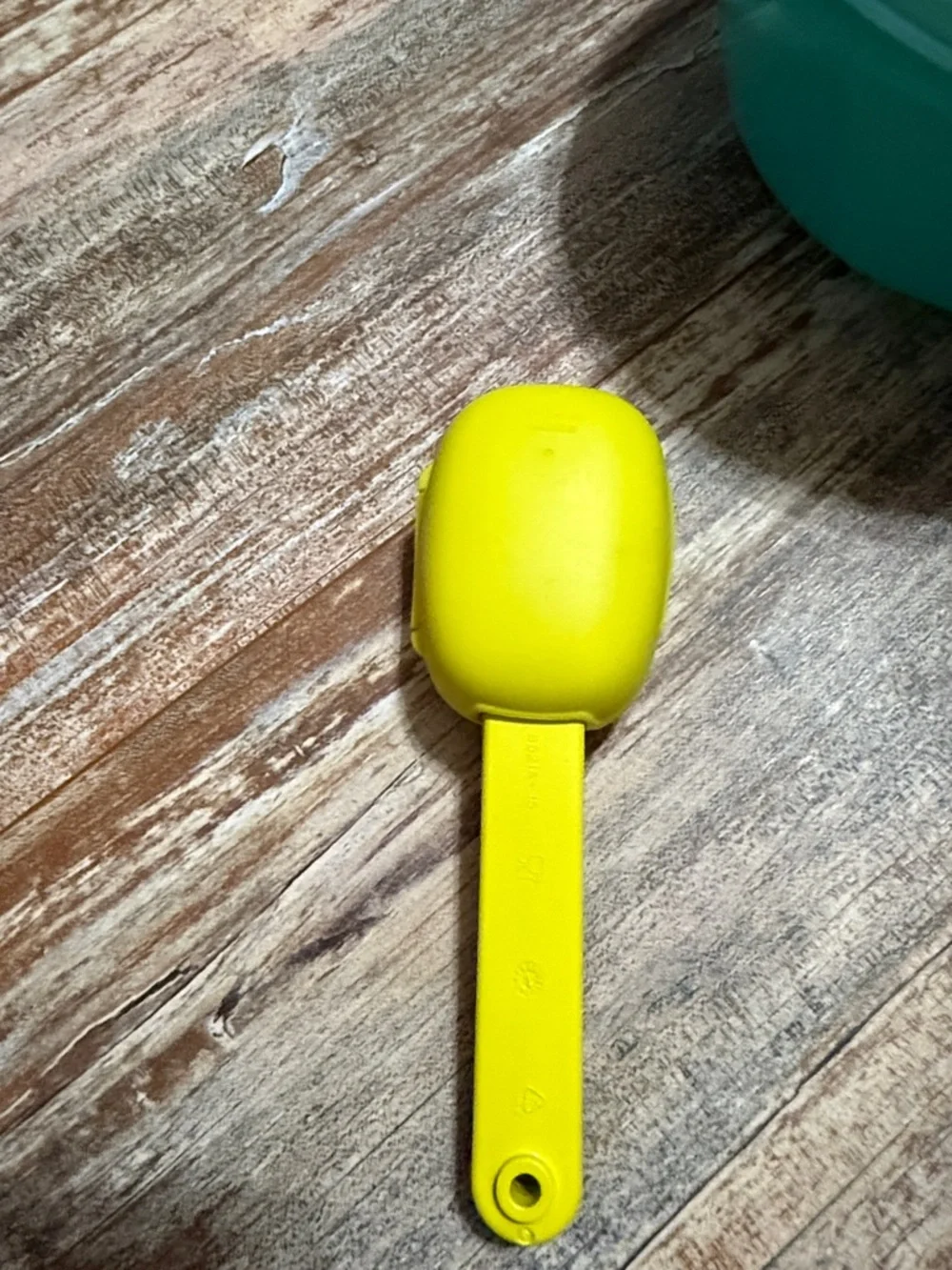 Tupperware go salad